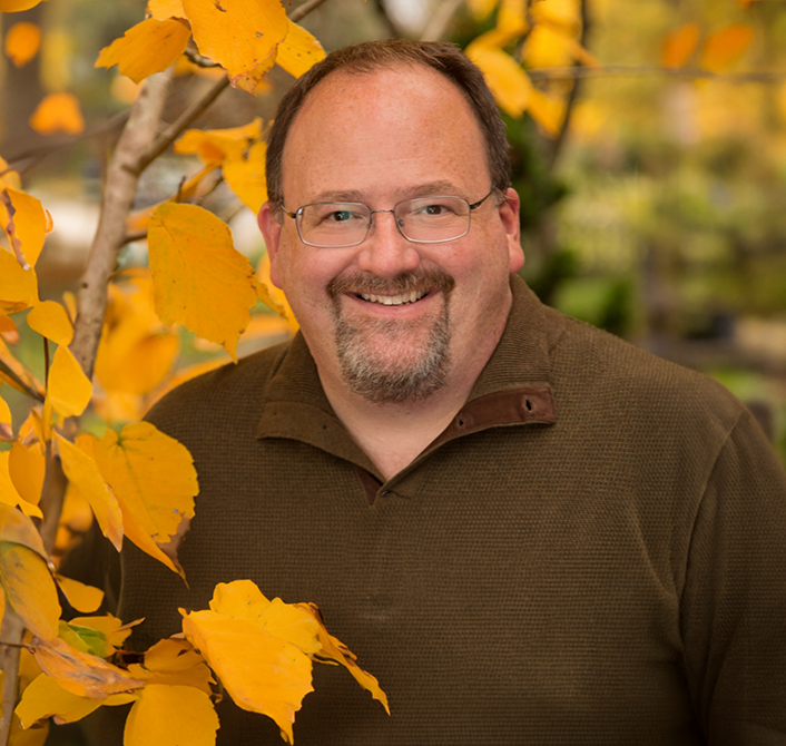 Smiling Eugene dentist Doctor Ben A Sutter